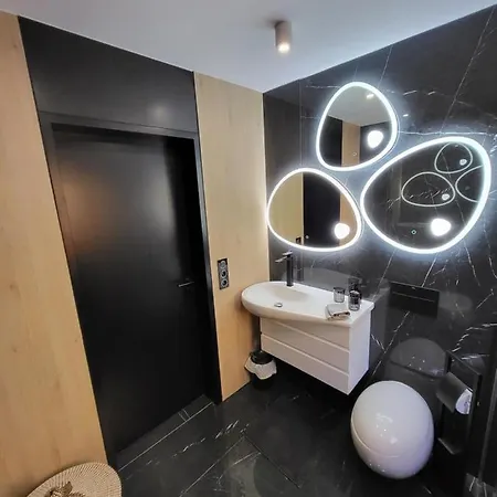 Apartman Modern Holiday - *